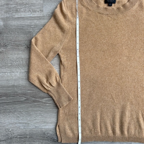 Women’s J Crew 100% cashmere beige sweater size small - Picture 5 of 8